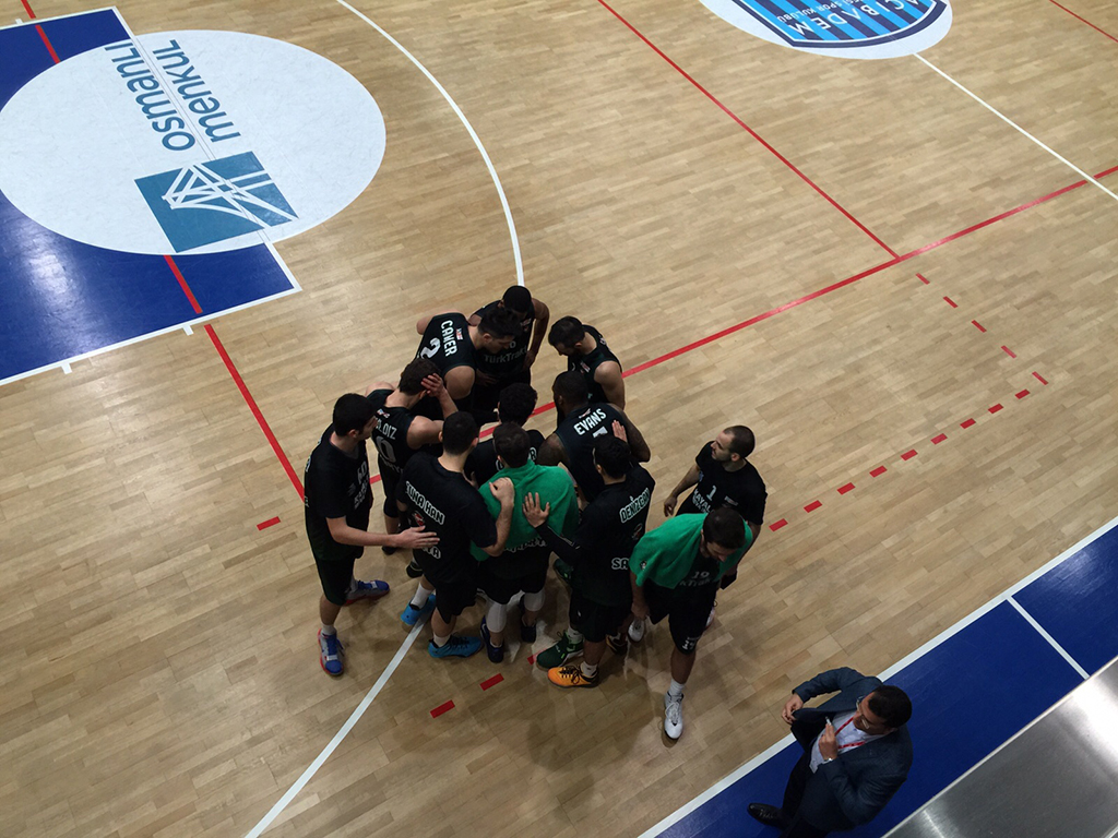 Dev Adamlar Acıbadem’e Mağlup Oldu