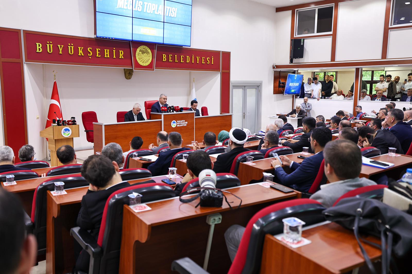 Sakarya’nın yarınları için 57 gündem Büyükşehir meclisinden geçti