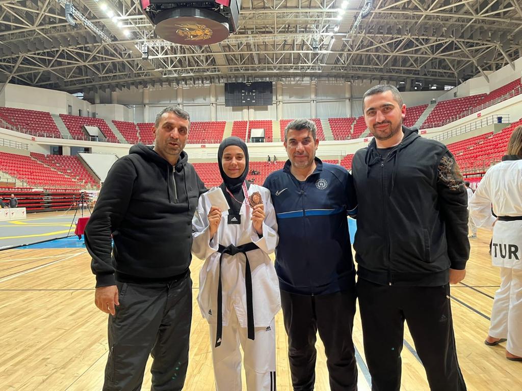 Büyükşehirli sporcu Taekwondo’do Türkiye üçüncüsü oldu
