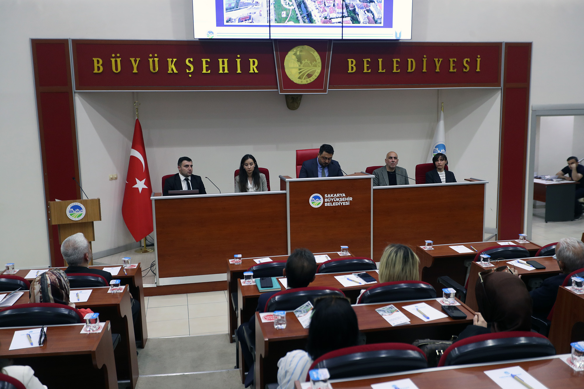 Yazlık Katlı Kavşağı için bilgilendirme toplantısı: Vatandaşlar merak ettiklerine cevap aradı
