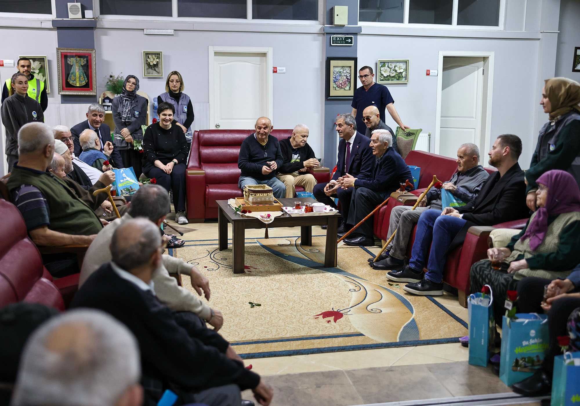 Yusuf Alemdar’dan eli öpülesi büyüklere anlamlı ziyaret: “Tecrübelerinizle bize daima yol gösterici oldunuz”