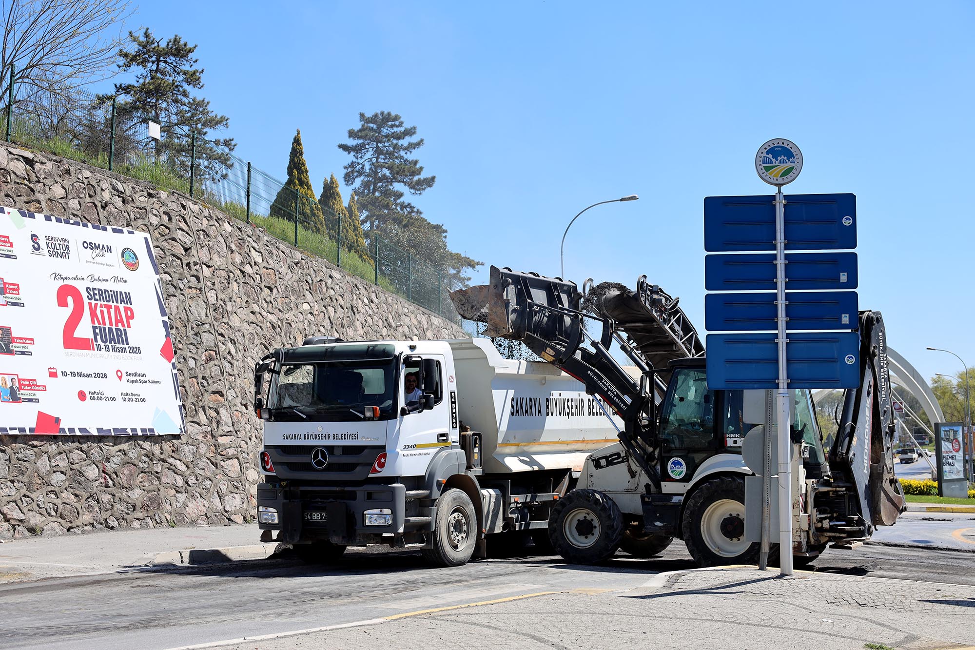 Büyükşehir’den asfalt sezonu öncesi önemli güzergahlarda iyileştirme çalışması