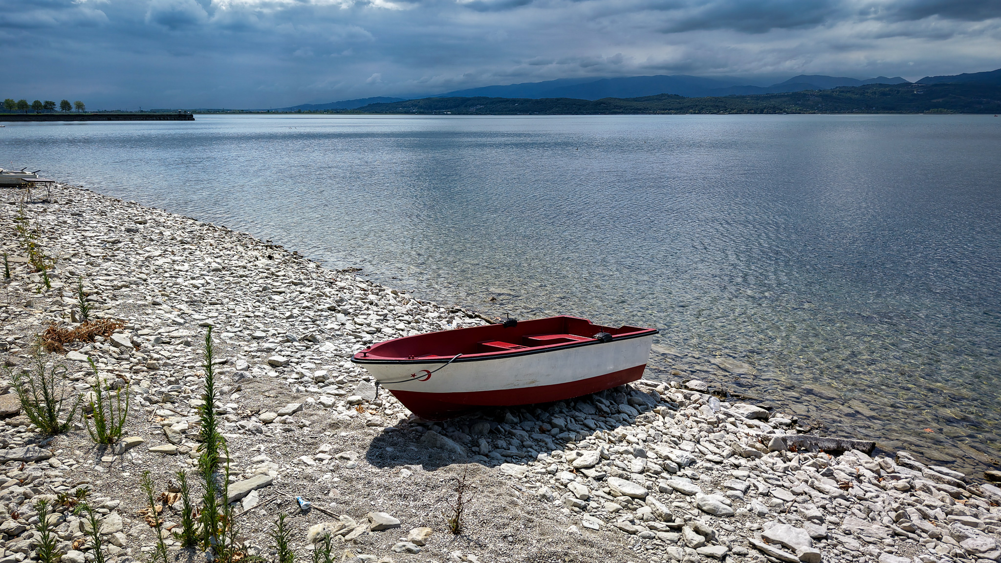 “Gölün mevcut durumunda farklı şehirlere su aktarımı mümkün değil” 