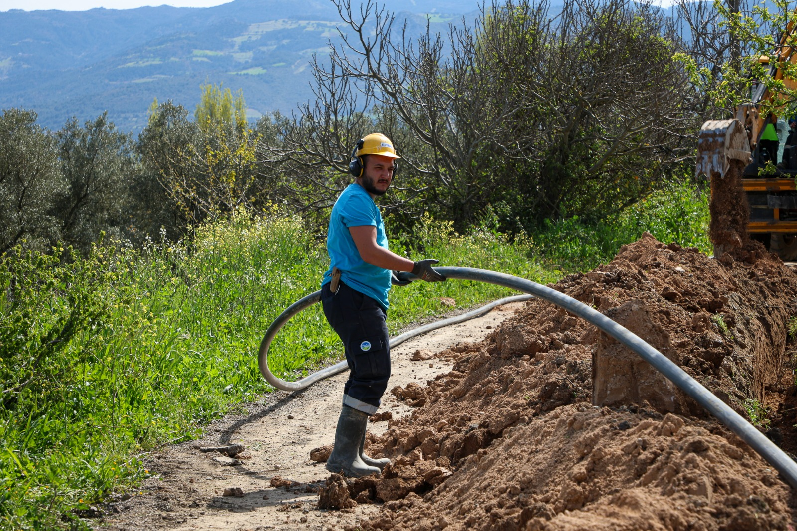 Pamukova’da yerin 115 metre altından gelen kaynak abonelere ulaştırılacak
