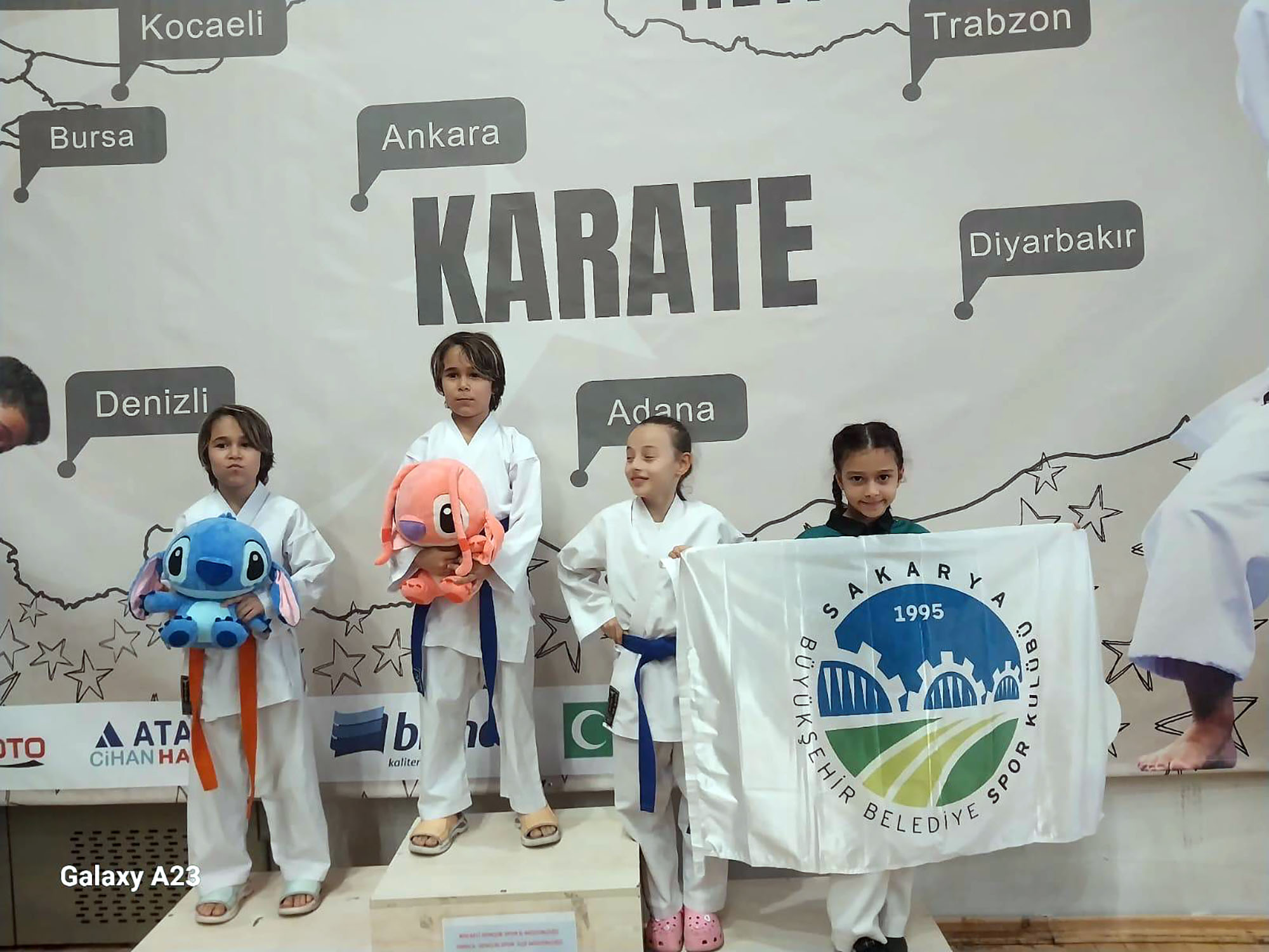 Büyükşehirli sporculardan madalya yağmuru: Başarıları göz dolduruyor…