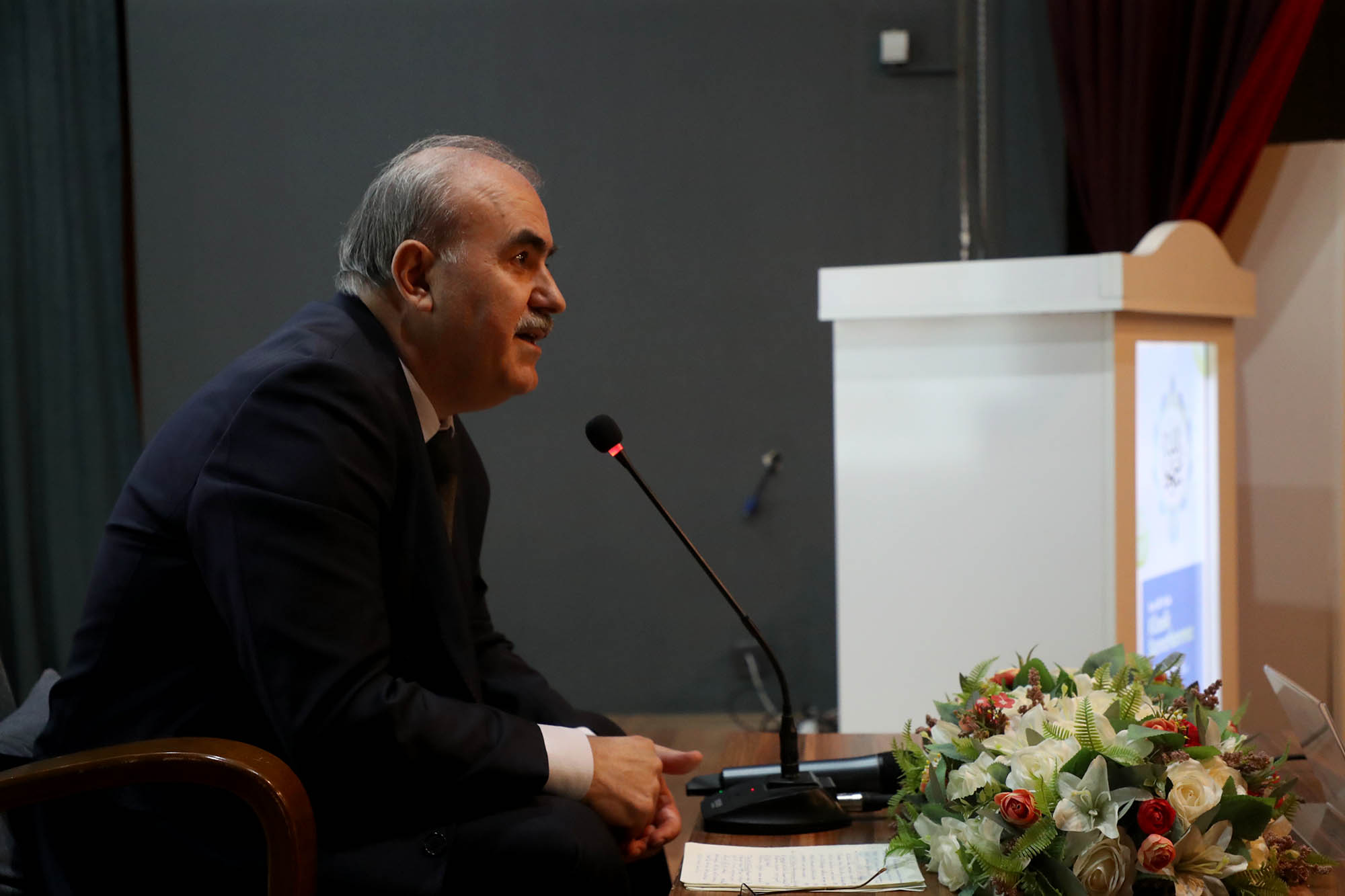 Hattat Prof. Dr. Mehmet Memiş’in anlatımıyla İstanbul Mushafı’nın eşsiz eserleri ve hat sanatı