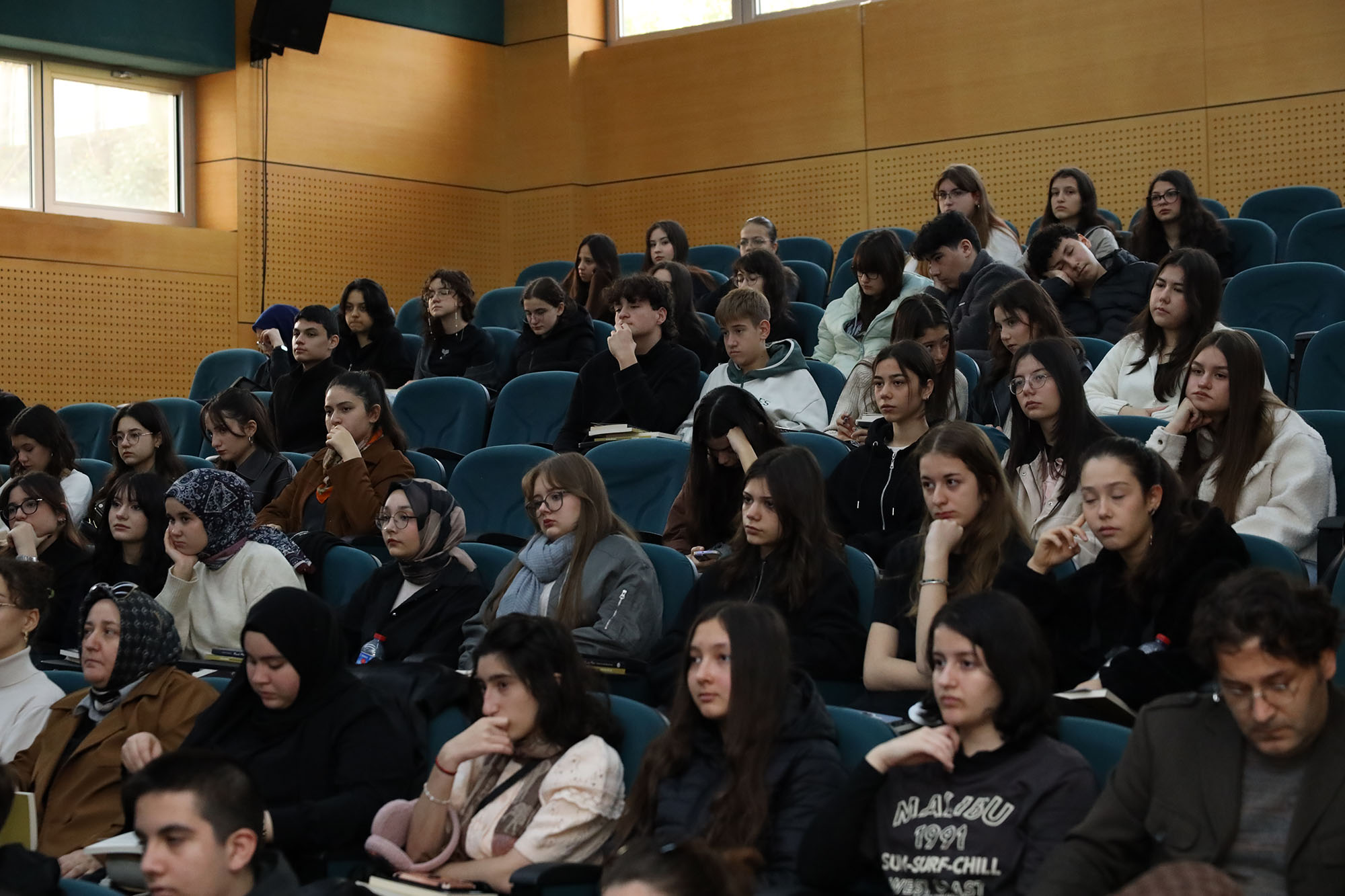 ‘Bir Şehir İki Çınar’ sempozyumunun ilk oturumu Faik Baysal oldu