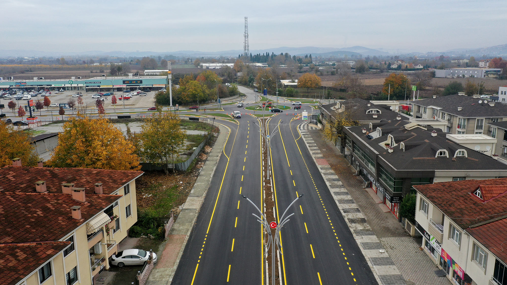 “Aynı anda her alanda yatırım ve hizmeti şehrimizle buluşturuyoruz”