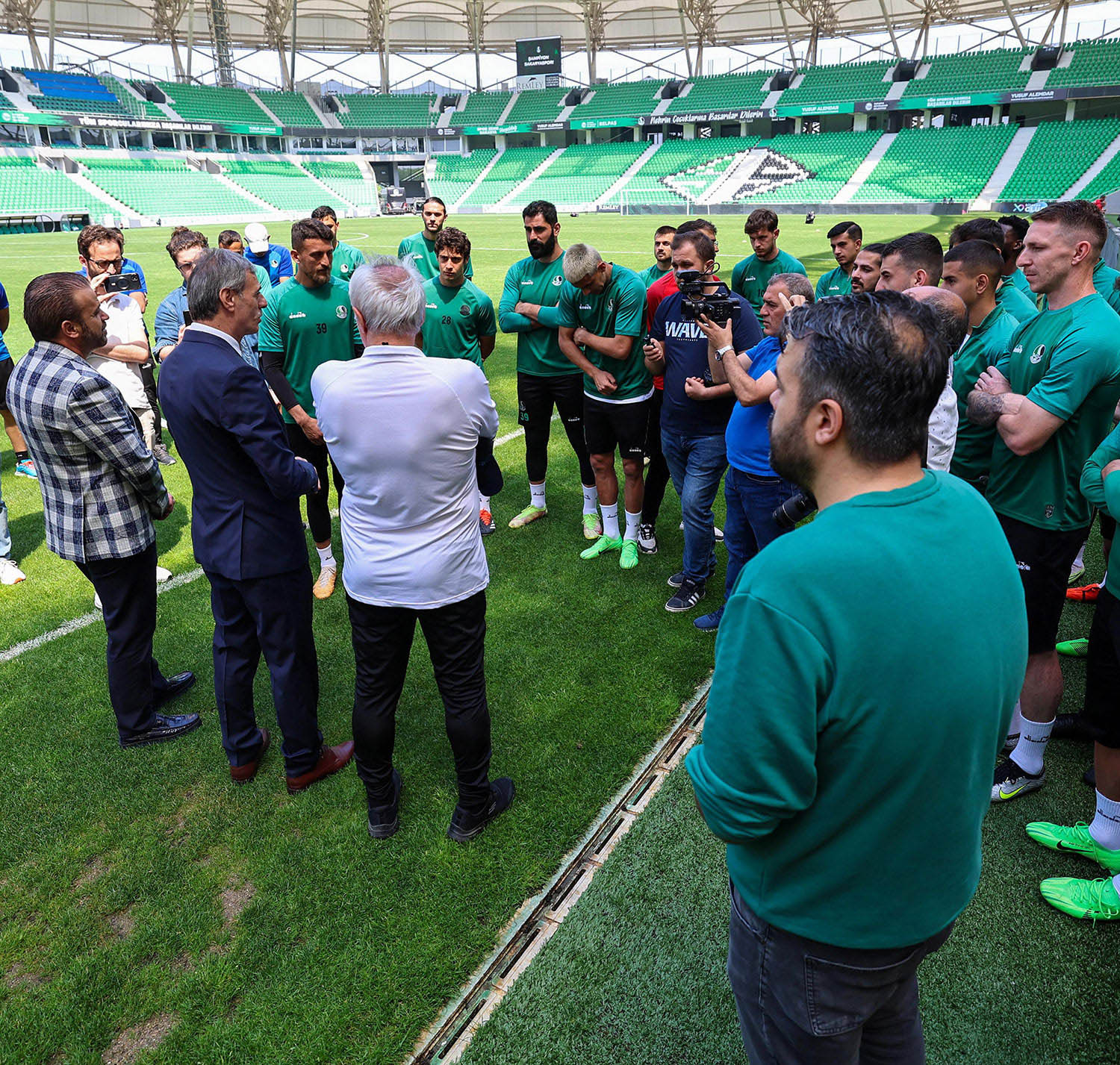 Yusuf Alemdar stadyumdan tüm şehre seslendi: “Gün Sakaryaspor’un etrafında kenetlenme günüdür”