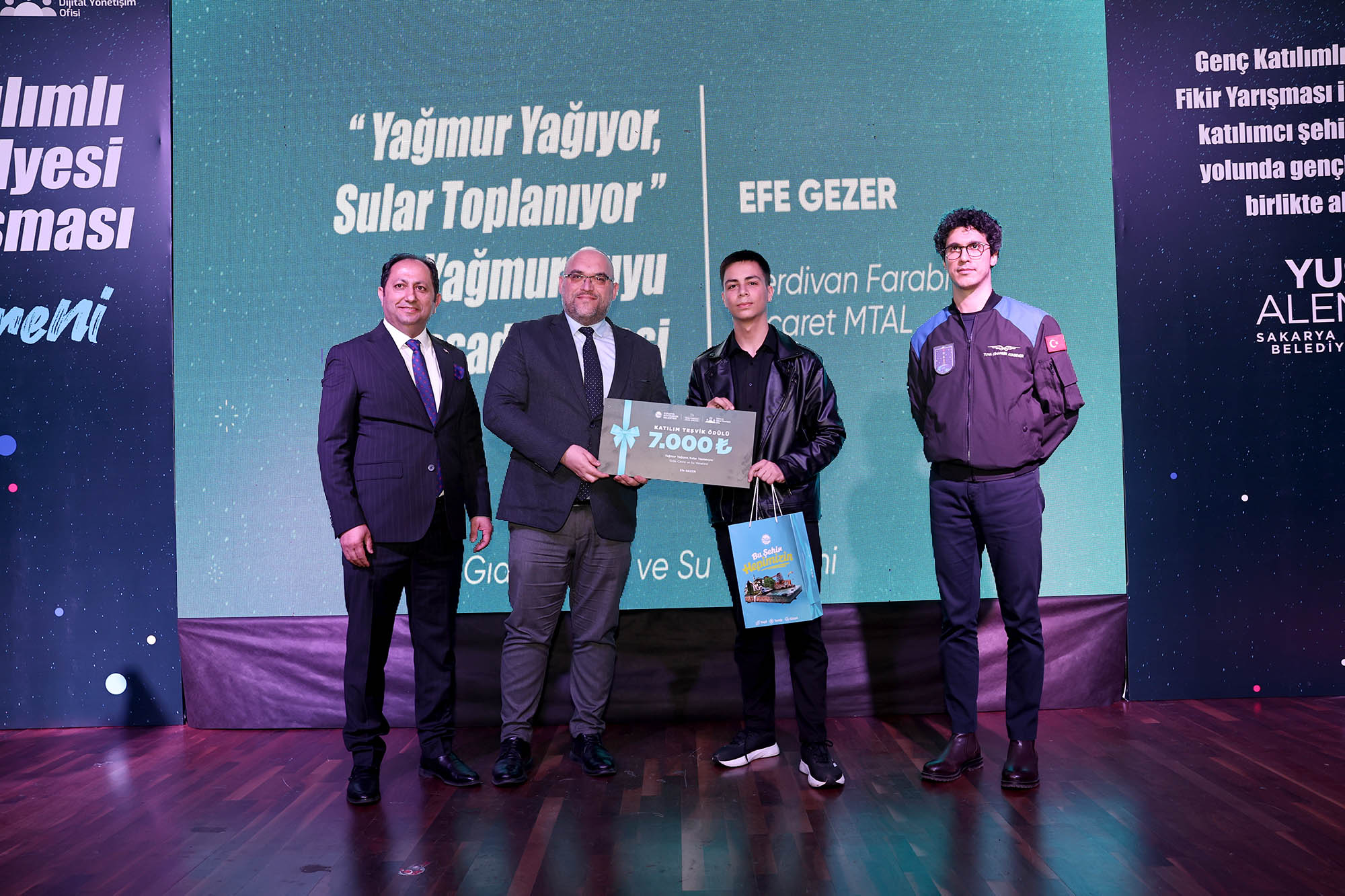 “Uzaydan dünyayı görmek tarifsizdi”