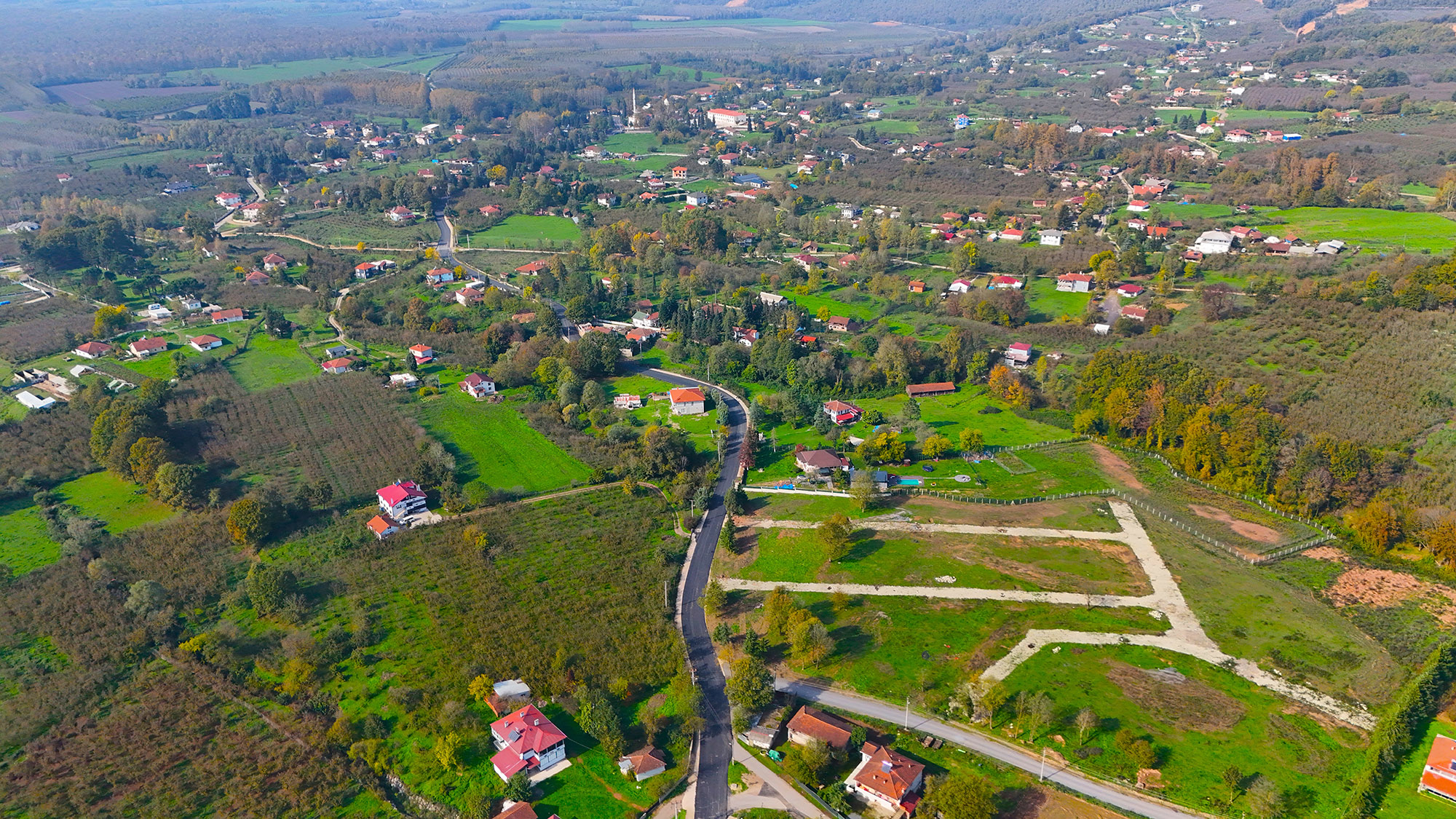 Hendek’te Soğuksu’dan sonra şimdi Hacıkışla: Büyükşehir şehrin yollarını ilmek ilmek işliyor