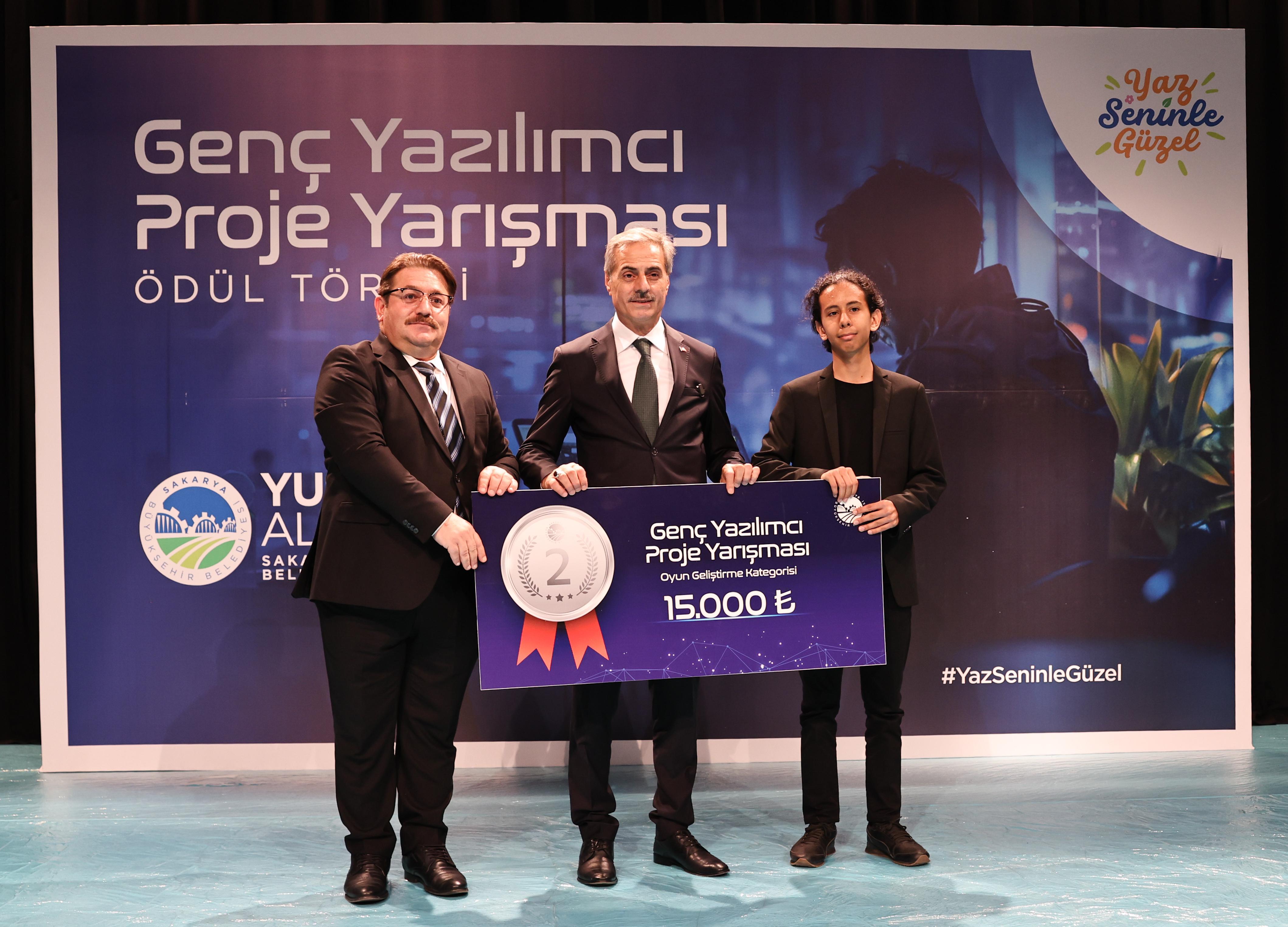 “Takip eden değil, tasarlayan, üreten, yön veren bir gençliğimiz var”