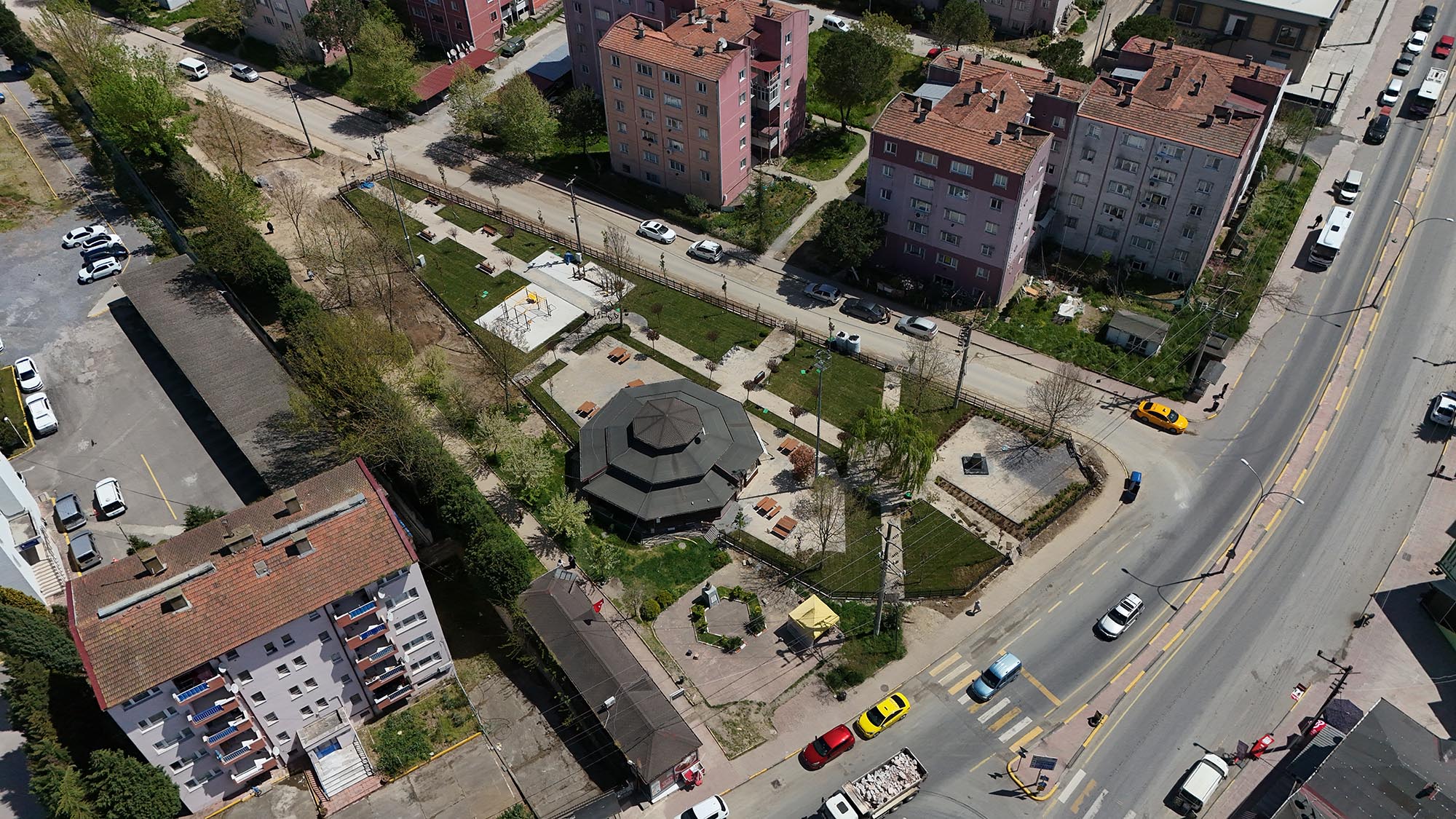 Ferizli Atatürk Parkı açılış için gün sayıyor