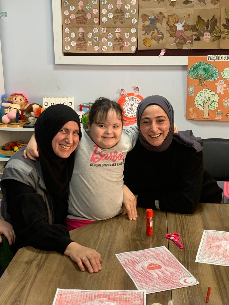 Büyükşehir’den Pamukova’da özel öğrencilere anlamlı ziyaret