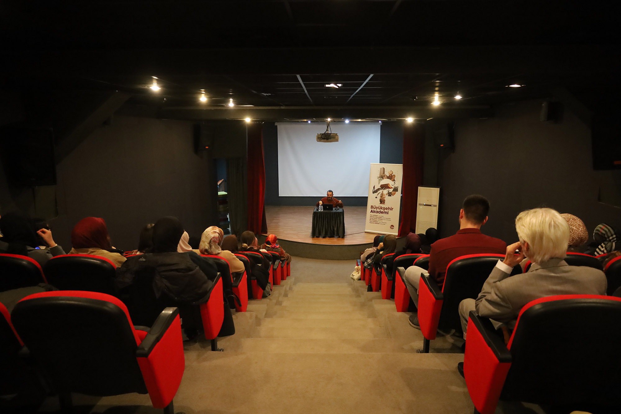 “Kalemi bir parçanız olarak yanınızda taşıyın”