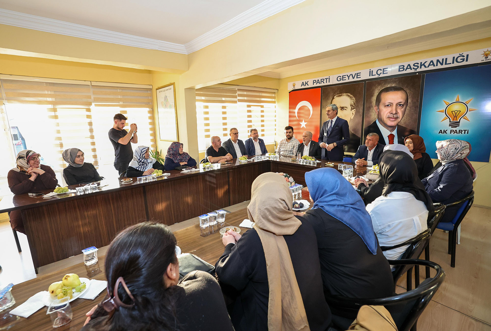 “İlçelerimizin beklentilerini karşılayacak adımları atmaya devam edeceğiz”