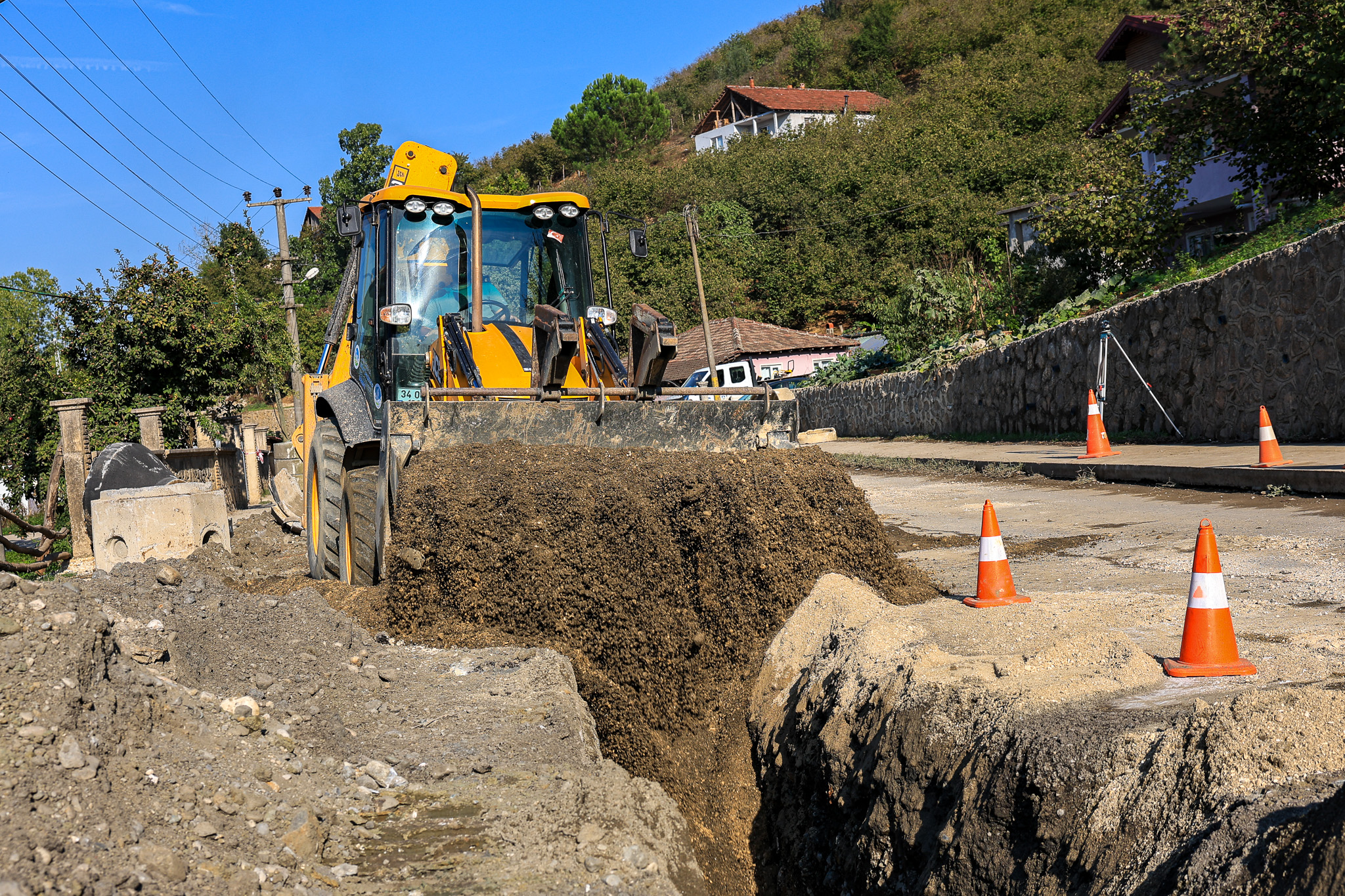 Akyazı’da 5 mahallenin altyapısı baştan sona yenilendi: Su kayıplarına geçit yok