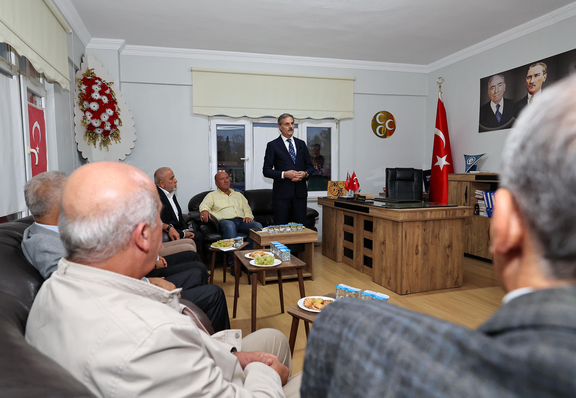 “İlçelerimizin beklentilerini karşılayacak adımları atmaya devam edeceğiz”