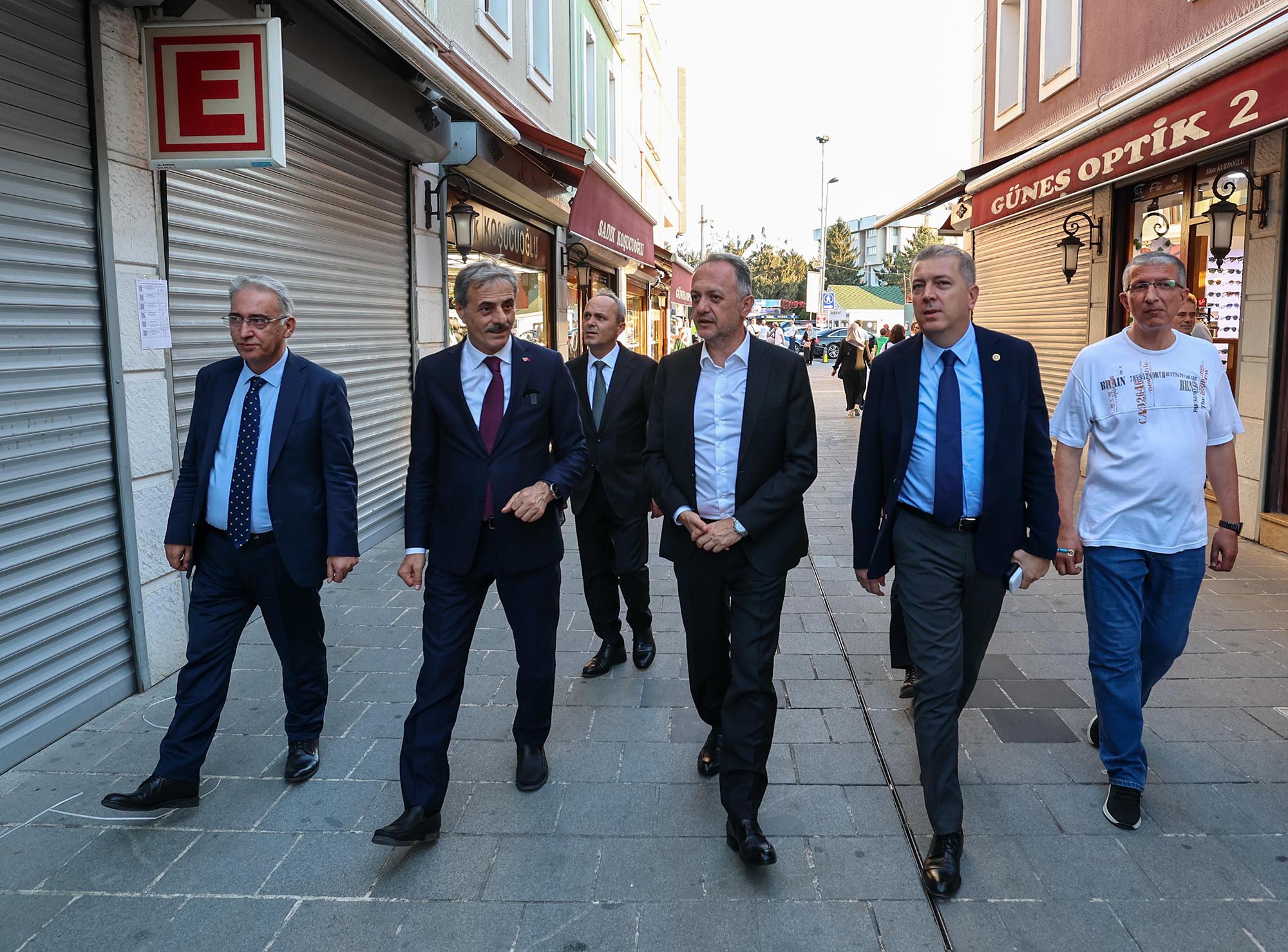 Tarihi Uzunçarşı’nın üzerinin kapanması ve 3. Etap için yeni gelişme: “Teknik çalışmalar hızla başlayacak”