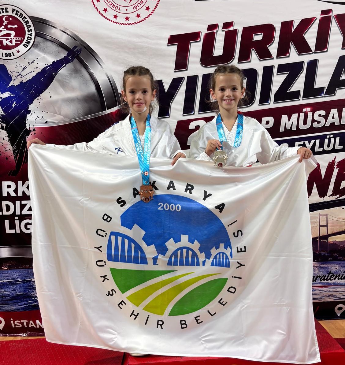 Büyükşehir sporcularından farklı branşlarda gururlandıran başarı