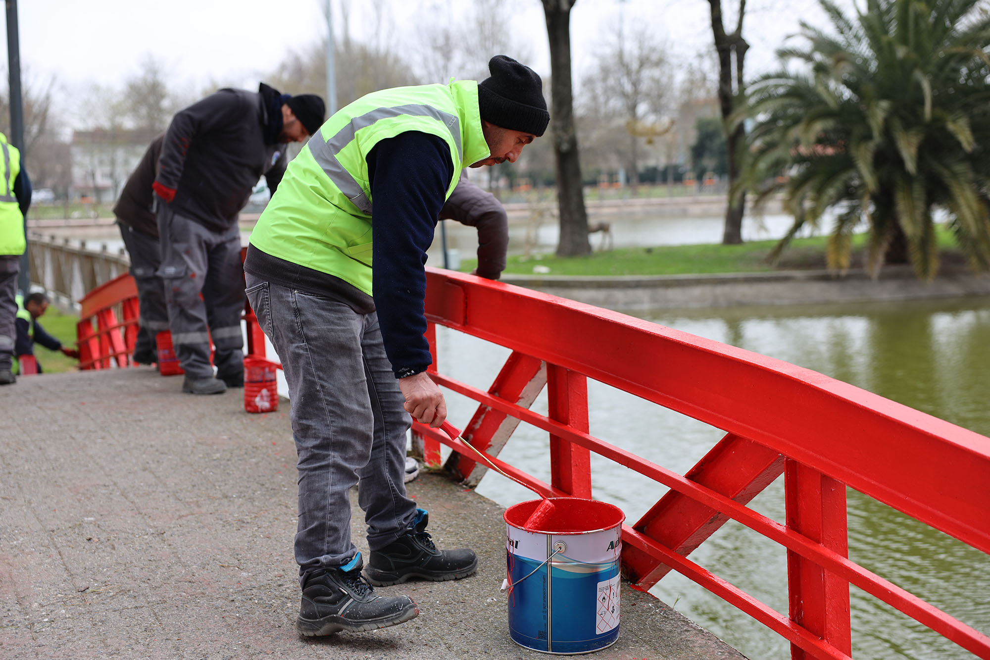 Sakarya bayram için Büyükşehirle çiçek açtı: Bayramı da baharı da rengarenk karşılıyor