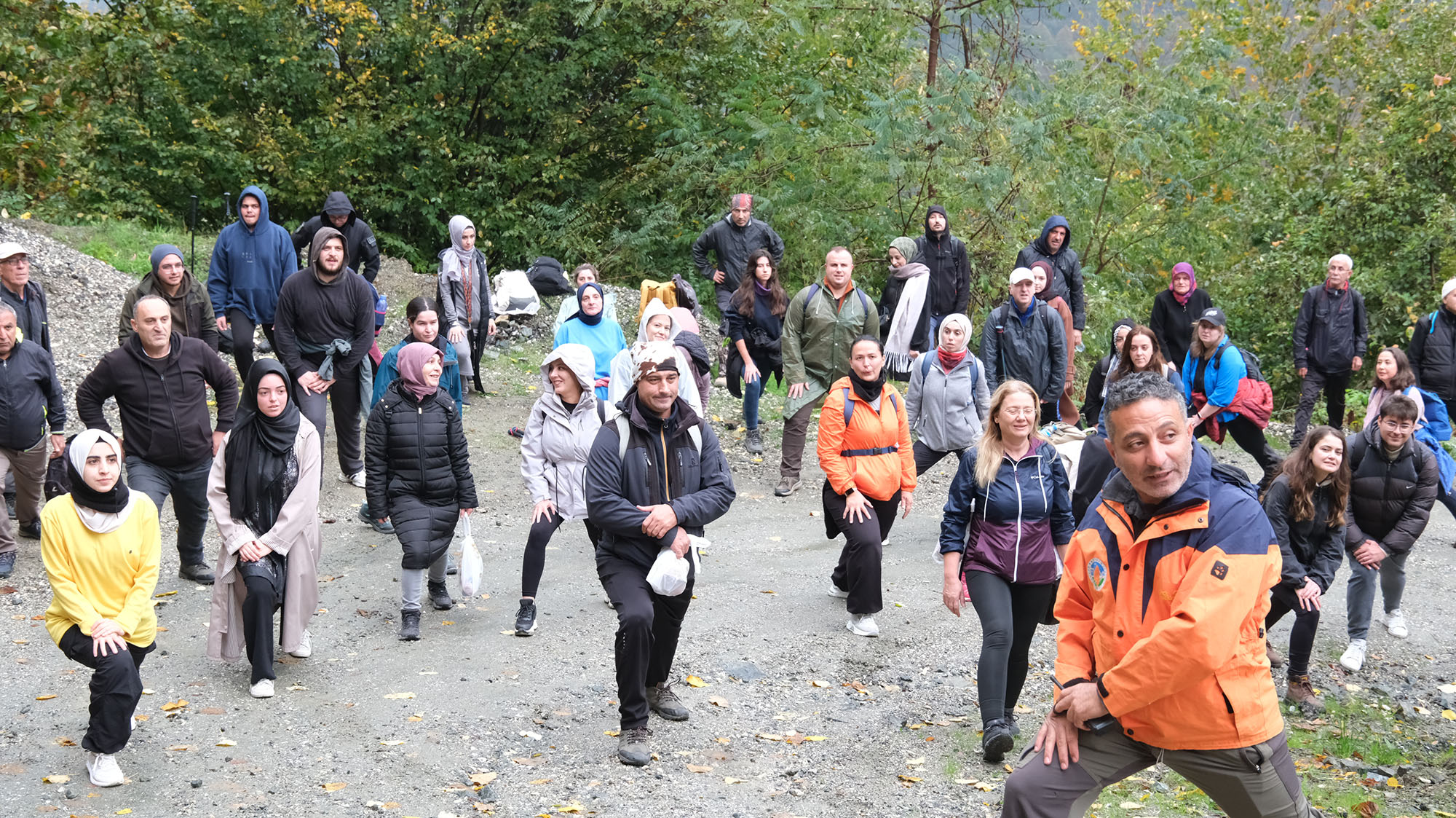 Doğa aşıkları sonbaharın ilk rotasını güneye çevirip doğal cennet Doğançay’ı keşfetti