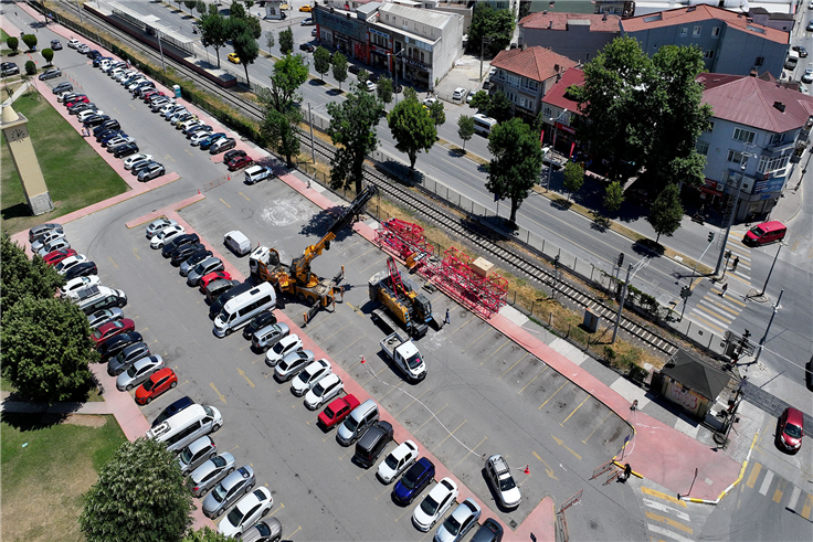 Sakarya’da tarihi gün: Dev vinçlerin kurulumu başladı 