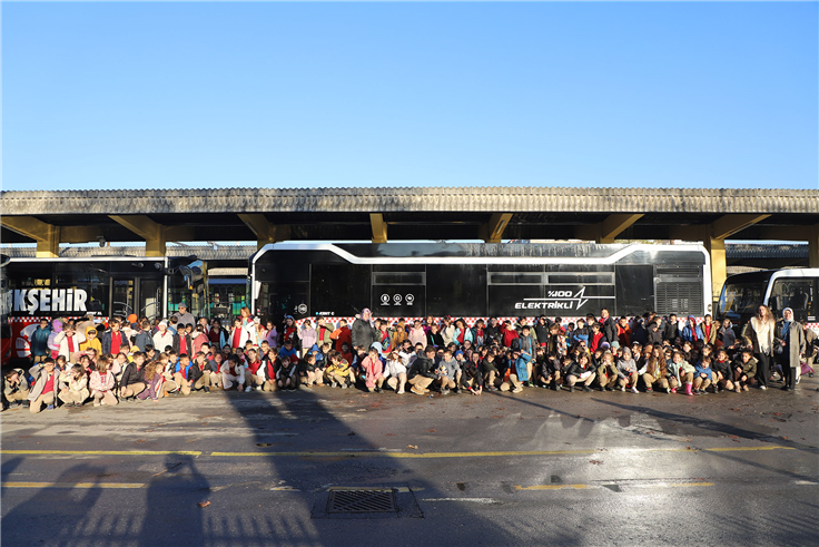 Çocuklardan yerinde toplu taşıma ve ulaşım incelemesi