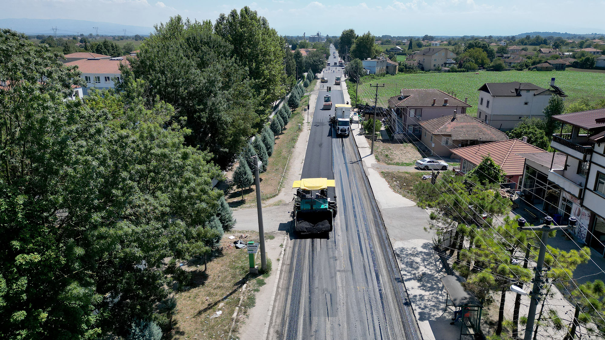 Büyükşehir’den Eski Ankara Yolu’nun çehresini değiştiren mesai