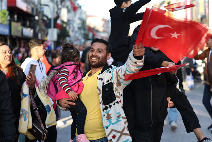 Roman Kültürü Şenliği Sakarya’da rengarenk bir şölene dönüştü