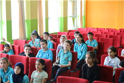 Okul sıralarında edebiyat ve ilham dolu buluşma