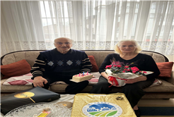 Büyükşehir ekipleri 65 yıllık evliliğin yıldönümüne şahit oldu