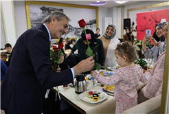 “Merhametin ve fedakârlığın adı annelerimize bir ömür adasak az gelir”