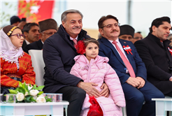 Alemdar miniklerin 23 Nisan coşkusuna ortak oldu: “Tüm çocuklarımızın bayramı kutlu olsun”