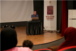 Sinema eleştirmeni Enver Gülşen gençlik psikolojisini yeşil perdeyle anlattı 