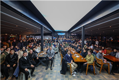 “Gençlerin yarınları için şehrimizde büyük yatırımları hayata geçiriyoruz”