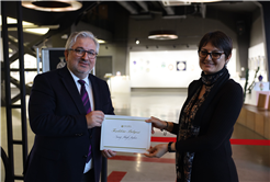 Genç sanatçıların hazırladığı “Topraktan Geleneğe Çini” sergisi OSM’de açıldı