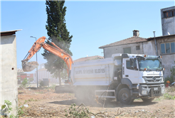Büyükşehir Sakarya’nın merkez aksını bağlayacak çalışma için ilk kazmayı vurdu