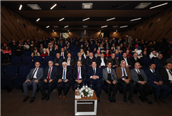 “İnşa edilecek yeni ve güçlü Sakarya’da gençlerimiz kendi hikâyesini yazacak”