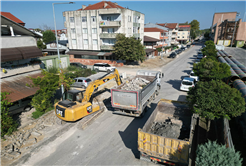 Altyapısı yenilenen Arifiye Zübeyde Hanım Caddesi’nde üstyapı çalışmaları başladı