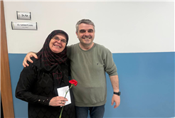 Özel gereksinimli bireylerin annelerine anneler günü sürprizi