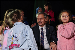 “Geleceğin mimarı evlatlarımızı desteklemeye devam edeceğiz”