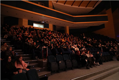 Büyükşehir’den kadınlara özel gece: “Unutulmayan Şarkılar” yoğun ilgi gördü