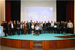 “Özel bireylerimiz gayreti ve azmiyle büyük başarılara imza atıyor”