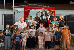 Mahallemde Neşe Var, Akyazı ve Karapürçek'te çocukları sevindirdi