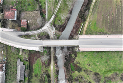 Karapürçek’i şehre bağlayan köprüde sona doğru