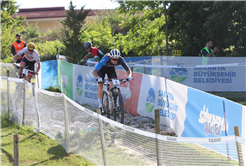 2025 Sakarya’da gençlik ve spor yatırımlarının yılı oldu