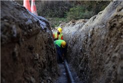 Hendek’in iki mahallesi kaynak suyu içecek