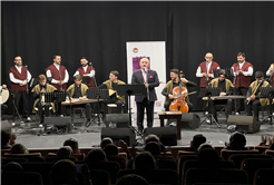 İlahilerle dolu gecede Ramazan’ın manevi ruhu hissedildi