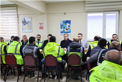 “Özverili çalışmalarınızla şehrin her noktasına ulaşıyoruz”